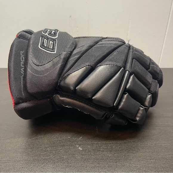 Bauer Vapor 1X Lite 13” Hockey Gloves Free Flex - Black - Picture 8 of 11